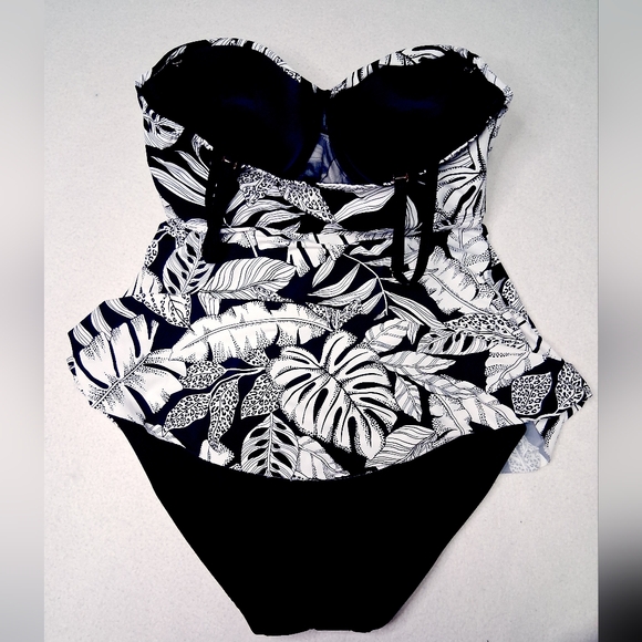 Christina Elegant Black Swimsuit - Picture 2 of 4